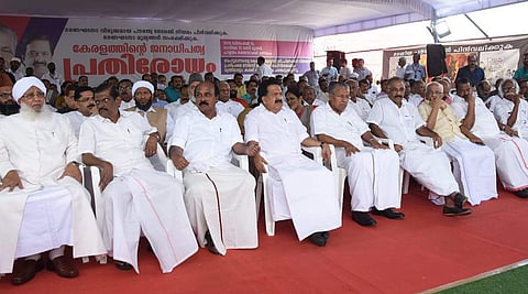 'സവര്ക്കറല്ല ഞാന് ഗാന്ധി'യാണെന്ന രാഹുലിന്റെ മുദ്രാവാക്യം കേരളം ഏറ്റെടുക്കണമെന്ന് രമേശ് ചെന്നിത്തല