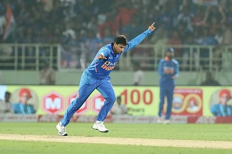 കുല്ദീപിന്റെ ഹാട്രിക്ക് നടുവൊടിച്ചു; വിന്ഡീസ് മൂക്കുംകുത്തി വീണു; ഇന്ത്യക്ക് തകര്പ്പന് ജയം