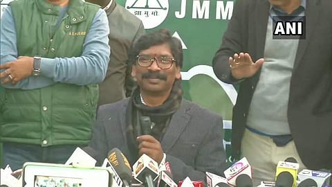 ഝാര്ഖണ്ഡില് മഹാസഖ്യം അധികാരത്തിലേക്ക്, ഹേമന്ദ് സോറന് മുഖ്യമന്ത്രിയാകും, രഘുബര് ദാസിന് തോല്വി; ഗോത്രമേഖലയില് ബിജെപിക്ക് തിരിച്ചടി