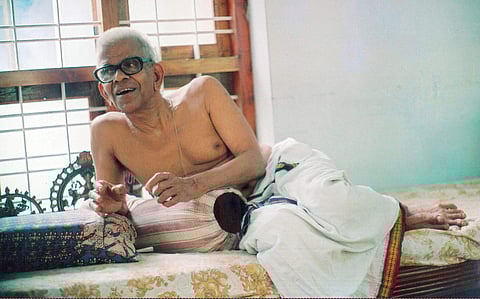 'സുദര്ശനം'- മഹാകവി അക്കിത്തത്തിന്റെ 'ചക്രം' എന്ന കവിതയ്ക്ക് ഒരാസ്വാദനം