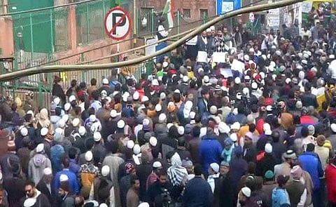 ഡല്ഹിയില് വീണ്ടും പ്രതിഷേധം: നയിച്ച് ഭീം ആര്മി; മാര്ച്ച് തടഞ്ഞു, വന് പൊലീസ് സന്നാഹം