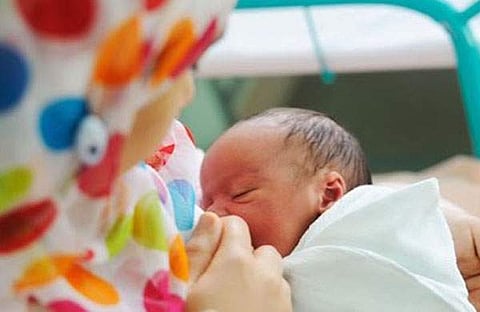 മുലപ്പാല് ബാങ്ക് 'ഹറാം' ; നിഷിദ്ധ വിവാഹത്തിനു വഴിയൊരുക്കും; എതിര്പ്പുമായി ഇസ്ലാമിസ്റ്റുകള്