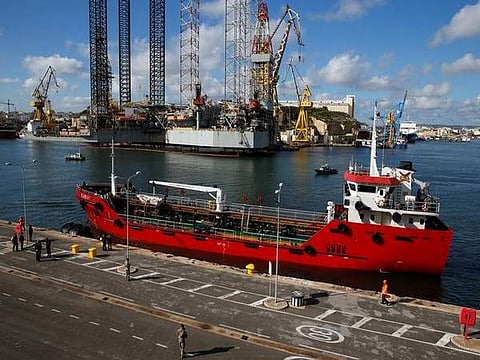 നൈജീരിയൻ തീരത്ത് കടൽക്കൊള്ളക്കാർ എണ്ണക്കപ്പൽ റാഞ്ചി; 18 ഇന്ത്യൻ ജീവനക്കാർ കുടുങ്ങി