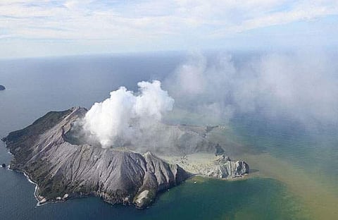 അഗ്നിപര്വത സ്ഫോടനത്തിന്റെ ആകാശ ദൃശ്യം/എപി