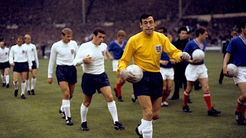 ഇതിഹാസ ഗോള്കീപ്പര് ഗോര്ഡന് ബാങ്ക്സ് അന്തരിച്ചു; വണ്ടര് സേവുകളിലൂടെ വിസ്മയിപ്പിച്ച താരം