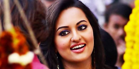 വഞ്ചിച്ചെന്ന് പരാതി ; നടി സൊനാക്ഷി സിന്ഹ കുടുങ്ങി, കേസ്