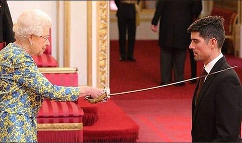 ഇനി സര് അലിസ്റ്റയര് കുക്ക്; നൈറ്റ്ഹുഡ് ലഭിച്ചിട്ടും കുക്കിന് ഉള്ക്കൊള്ളാനാവുന്നില്ല