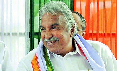 സംസ്ഥാന സര്ക്കാര് സുപ്രിം കോടതിയില് വിശ്വാസികളുടെ വികാരം ചവിട്ടി മെതിച്ചു; പിണറായി വിജയന് കനത്ത വില നല്കേണ്ടിവരും: ഉമ്മന് ചാണ്ടി