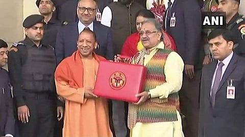 ഗോശാലകള്ക്ക് 450 കോടി; മദ്രസ നവീകരണത്തിന് 459 കോടി; ജനപ്രിയ ബജറ്റുമായി യോഗി സര്ക്കാര്