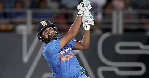 ആ റെക്കോര്ഡും രോഹിത് മറികടന്നു; ട്വന്റി20 റണ്വേട്ടയില് ഒന്നാമന്; സിക്സറുകളില് ശതകം