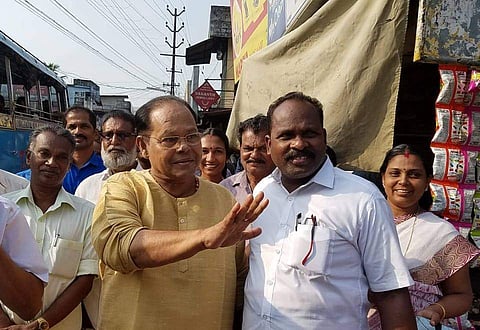 'ഇപ്പോള് വെറും ഇന്നസെന്റല്ല, സഖാവ് ഇന്നസെന്റ്; ആഗ്രഹിച്ചത് ചുറ്റിക അരിവാള് നക്ഷത്രത്തിന്'