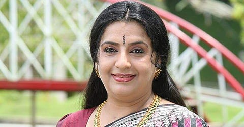 വിളിക്കാത്തത് കൊണ്ടാണ് വരാത്തത്: മലയാള സിനിമയില് അവസരം ലഭിക്കുന്നില്ലെന്ന് അംബിക