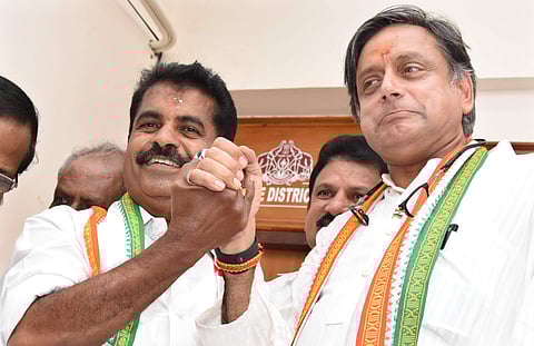 ശശി തരൂരിന് ആസ്തി 35 കോടി, കൈയില് 38 ലക്ഷം രൂപയുടെ സ്വര്ണം; അടൂര് പ്രകാശിന് 14 കോടിയുടെ സ്വത്ത്