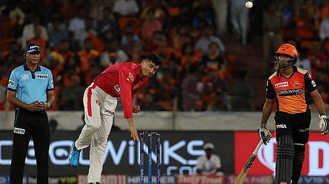 ഒരു മത്സരത്തില് വേറൊരു സ്പിന്നറും ഇങ്ങനെ തല്ലു വാങ്ങിയിട്ടില്ല; ഐപിഎല് ചരിത്രത്തിലെ റെക്കോര്ഡ് തല്ലുവാങ്ങി മുജീബ്