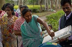 വിഭജിച്ച് ഭരിക്കുന്നവര്ക്ക് വോട്ട് നല്കരുത്; ഓരോ വോട്ടും ബുദ്ധിപൂര്വ്വമാകട്ടേ: രാജ്യത്തെ 150 ശാസ്ത്രജ്ഞര്