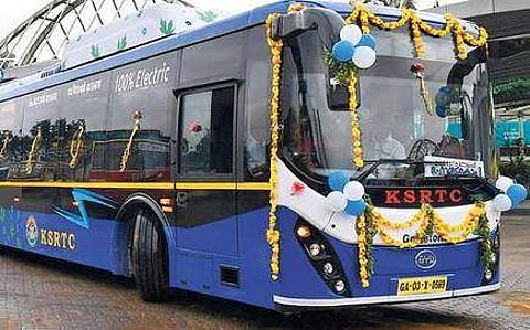 വാടക നല്കിയില്ല; കെഎസ്ആര്ടിസി ഇലക്ട്രിക് ബസുകള് സര്വീസ് നിര്ത്തി
