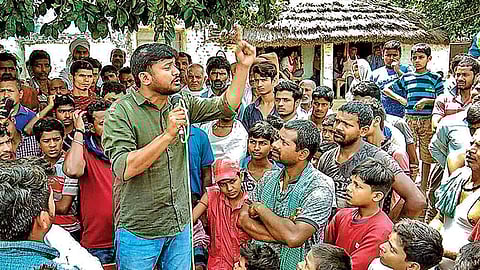കനയ്യ കുമാറിന്റെ അനുയായിയെ തട്ടിക്കൊണ്ടുപോയി മർദിച്ച് കൊലപ്പെടുത്തി; പ്രതിഷേധം