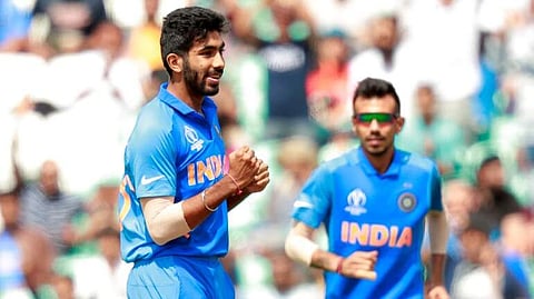 ഈര്പ്പമുള്ള പിച്ചില് പേസര്മാരും ഡ്രൈ പിച്ചില് സ്പിന്നര്മാരും ആക്രമണം അഴിച്ചു വിടും; ഇന്ത്യന് ബൗളിങ്ങിനെ പ്രശംസിച്ച് ഇയാന് ചാപ്പല്