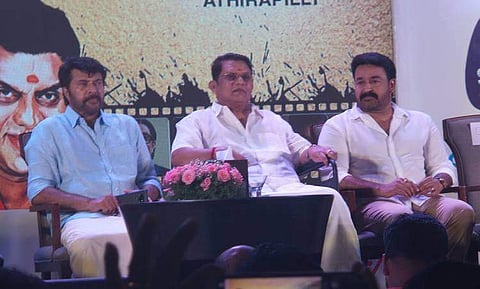 സ്ക്രീനില് ജഗതിയുടെ ചിരി വീണ്ടും തെളിഞ്ഞു; തിരിച്ചുവരവ് ആഘോഷമാക്കി മമ്മൂട്ടിയും മോഹന്ലാലും