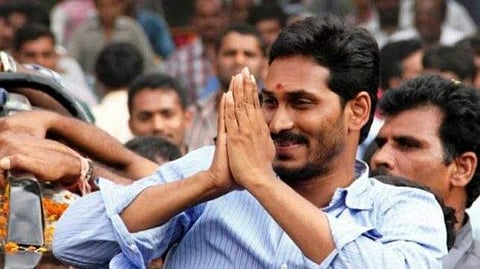 ആദ്യദിനം തന്നെ ഡിജിപിയെ മാറ്റി; ആന്ധ്രയില് അടിമുടി അഴിച്ചുപണിയുമായി ജഗന്