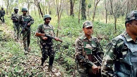 ദന്തേവാഡയിൽ രണ്ട് മാവോയിസ്റ്റുകൾ ഏറ്റുമുട്ടലിൽ കൊല്ലപ്പെട്ടു; ആയുധങ്ങൾ പിടിച്ചെടുത്തു