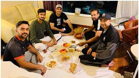 ഐപിഎല് കലാശക്കൊട്ടിലേക്കടുക്കുന്നു, ആവേശത്തിനിടയില് നോമ്പുതുറയുമായി താരങ്ങള്