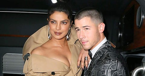 അവര് പതിനാറാം വയസ്സില് ലൈംഗികത ആസ്വദിച്ചു; ഞങ്ങള് അങ്ങനെ ആയിരുന്നില്ല; തുറന്ന് പറഞ്ഞ് നിക്ക്