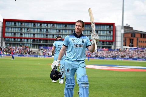 ഓൾഡ് ട്രാഫോർഡിൽ റൺ വസന്തം; 25 സിക്സുകളുമായി ഇംഗ്ലണ്ട്; 17 എണ്ണം മോർഗന്റെ ബാറ്റിൽ നിന്ന്! എണ്ണിയാൽ തീരാത്ത റെക്കോർഡുകളും