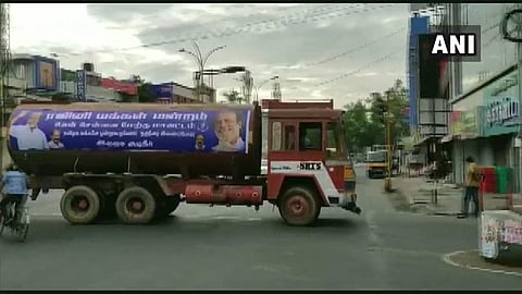 വരള്ച്ച രൂക്ഷം; തമിഴ് ജനതയ്ക്ക് സൗജന്യമായി വെള്ളമെത്തിച്ച് രജനി ആരാധകര്