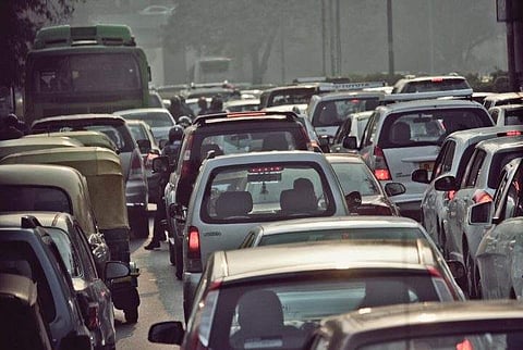 സുരക്ഷാ നമ്പര് പ്ലേറ്റില്ലേ?; വെളളിയാഴ്ച മുതല് വാഹനം രജിസ്റ്റര് ചെയ്യില്ല: കടുപ്പിച്ച് മോട്ടോര്വാഹനവകുപ്പ്