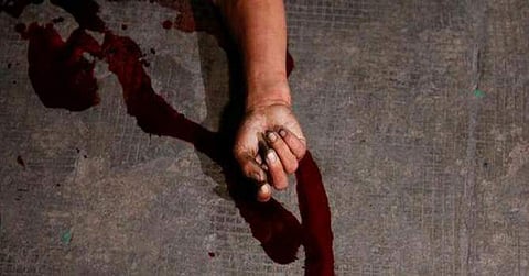 നിലവാരമില്ലാത്ത ചില്ലുവാതിൽ, സ്റ്റിക്കർ പതിപ്പിച്ചിരുന്നില്ല; ബാങ്കിൽ യുവതി മരിച്ച സംഭവത്തിൽ അന്വേഷണം വേണമെന്ന് ബന്ധുക്കൾ