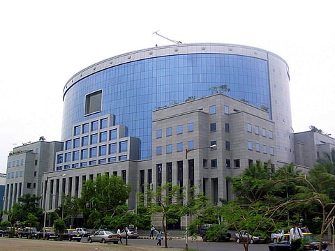 മുംബൈയില് ഒരു ഏക്കര് സ്ഥലത്തിന് വില 745 കോടി; റെക്കോര്ഡ്