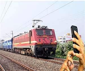 ജനറല് കോച്ചുകളിലും റിസര്വേഷന്, ഓണ്ലൈന് ബുക്കിങ് മാത്രം; ആര്എസിക്കും വെയ്റ്റ് ലിസ്റ്റുകാര്ക്കും യാത്രയില്ല