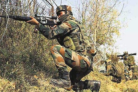 ഛത്തീസ്ഗഢില് മാവോയിസ്റ്റ് ആക്രമണം; മലയാളിയടക്കം മൂന്ന് സിആര്പിഎഫ് ജവാന്മാര്ക്ക് വീരമൃത്യു