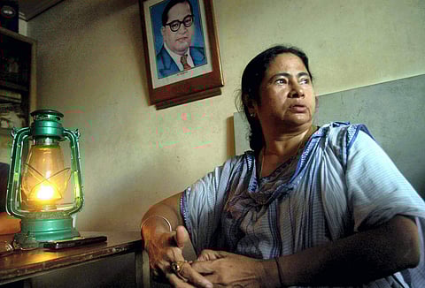 മമതയുടെ പ്രതിരോധം ഇനി എത്രനാള്