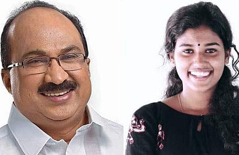 തേവരയില് യൂണിയന് എസ്എഫ്ഐക്ക്, ചെയര്പേഴ്സണ് പദവിയില് ആദ്യമായി വനിത; അഭിനന്ദനവുമായി കെവി തോമസ്