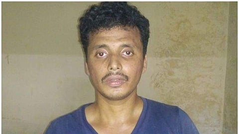 വിദ്യാര്ത്ഥിയെ ലൈംഗികമായി പീഡിപ്പിച്ചു; പ്രതി പിടിയിലായത് സ്കൂളിലെ ബാത്ത് റൂമില് നിന്ന്