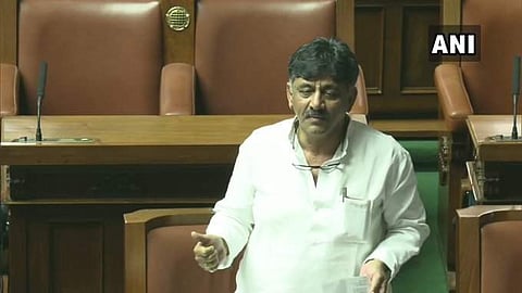 ബിജെപിയല്ല, വിമതരാണ് പിന്നില് നിന്ന് കുത്തിയത്; 'തോല്വി സമ്മതിച്ച്' സഭയില് ഡികെ ശിവകുമാറിന്റെ പ്രസംഗം