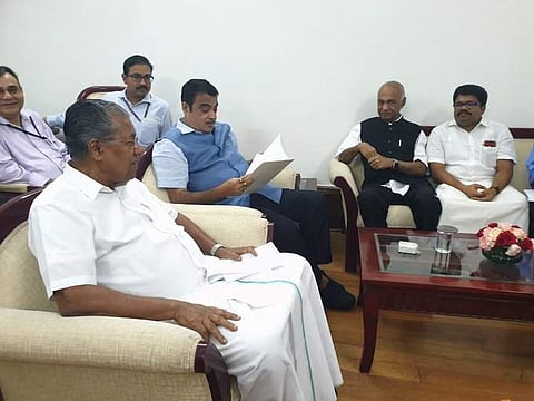 ദേശീയപാത 45 മീറ്റർ വീതിയിൽ വികസിപ്പിക്കും; കേന്ദ്രത്തിന്റെ അനുമതി ലഭിച്ചു; തടസങ്ങളെല്ലാം നീങ്ങിയെന്ന് മുഖ്യമന്ത്രി