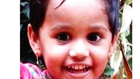 വാനിൽ നിന്നിറങ്ങി നടക്കുന്നതിനിടെ അതേ വാൻ ഇടിച്ചു: സ്കൂൾ വിദ്യാർഥിനിക്ക് ദാരുണാന്ത്യം