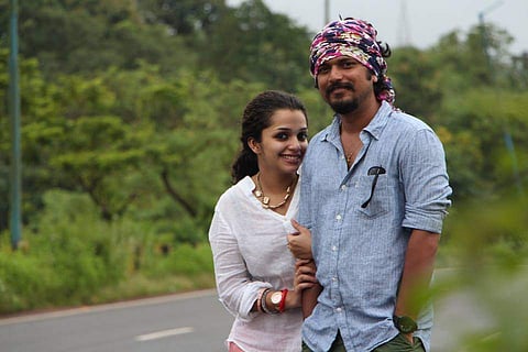 എത്രനാളായി ഇത് തുടങ്ങിയിട്ട്?; മൂന്നാഴ്ചയായെന്ന് മറുപടി; കല്യാണക്കഥ തുറന്നുപറഞ്ഞു ആനും ജോമോനും