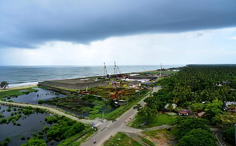 പുതുവൈപ്പിനിലെ എല്എന്ജി ടെര്മിനല് പ്രാരംഭഘട്ടത്തില്