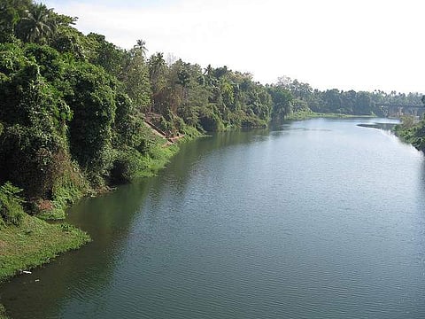 പറമ്പിക്കുളവും ഷോളയാറും നിറഞ്ഞു; ചാലക്കുടിപ്പുഴയുടെ തീരത്ത് ആശങ്ക ഉയരുന്നു; ഓറഞ്ച് അലര്ട്ട്