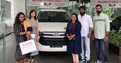 ഇനി ഇന്നോവയില് പറക്കാം: ക്രിസ്റ്റ സ്വന്തമാക്കി ഹരിശ്രീ അശോകന്