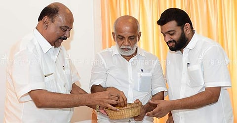 പാലാ ആർക്കൊപ്പം ?; ജനഹിതം അറിയാൻ നിമിഷങ്ങൾ മാത്രം ; വോട്ടെണ്ണൽ തുടങ്ങി