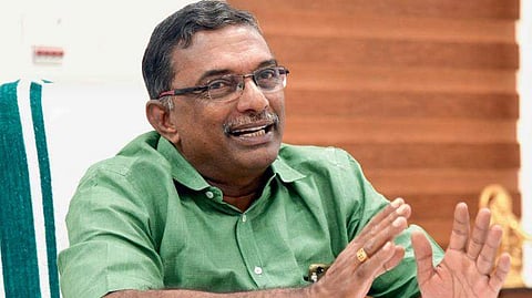 'യുവതീപ്രവേശനത്തിലൂടെ മാത്രം നവോത്ഥാനമാകില്ല, മരടിലേതും സുപ്രിംകോടതി വിധി തന്നെയാണ്' ; സർക്കാരിനെതിരെ ഒളിയമ്പുമായി ദേവസ്വം ബോർഡ് പ്രസിഡന്റ്