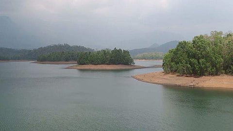 പേപ്പാറ ഡാമില് ജലനിരപ്പ് ഉയരുന്നു ; രണ്ട് ഷട്ടറുകള് ഉയര്ത്തും ; ജാഗ്രതാനിര്ദേശം