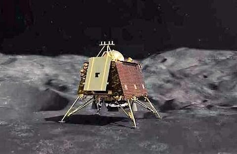 ആ 15 നിമിഷങ്ങള്..., മുന്പില്ലാത്ത ഭീതിയോടെ ശാസ്ത്രലോകം; അമ്പിളിക്കരികെ ഇന്ത്യ