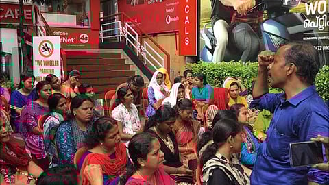 ചര്ച്ച പരാജയം; മുത്തൂറ്റ് സമരവുമായി മുന്നോട്ടുതന്നെയെന്ന് സിഐടിയു