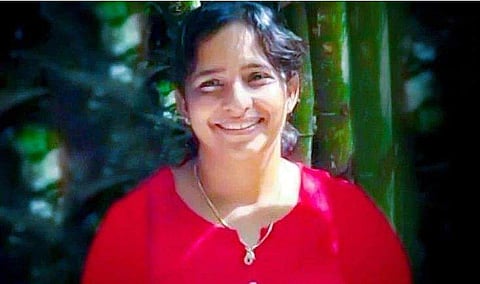 മൂന്നുപേരെ കൂടി കൊല്ലാന് ജോളി പദ്ധതിയിട്ടിരുന്നു; റോയി മരിച്ചത് കുട്ടികള് അറിഞ്ഞത് വീട്ടില് പന്തലിട്ടശേഷം മാത്രം, ദുരൂഹതകള് വെളിപ്പെടുത്തി എസ്പി സൈമണ്